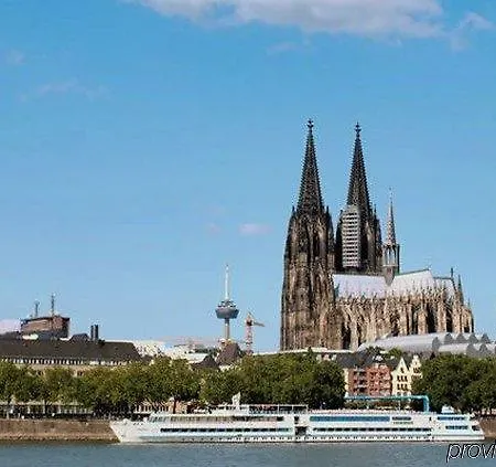 Elite An Der Universitaet Πανσιόν