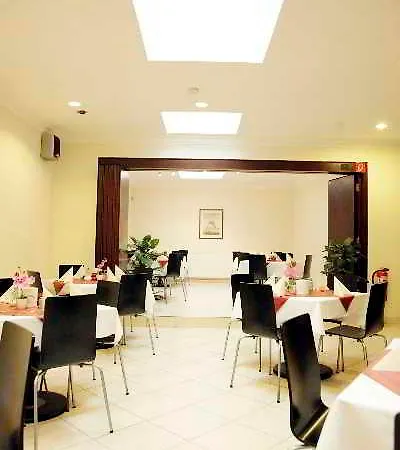 Elite An Der Universitaet Penzion 2*