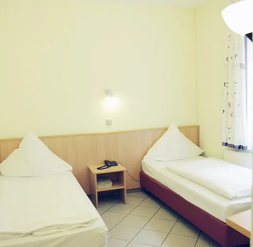 Elite An Der Universitaet 2*