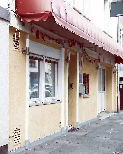 Elite An Der Universitaet Konukevi Köln