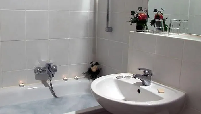 Pensión Elite An Der Universitaet Colonia