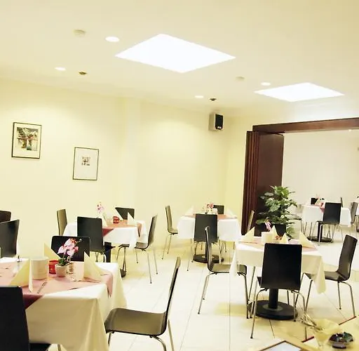 Elite An Der Universitaet Pensión