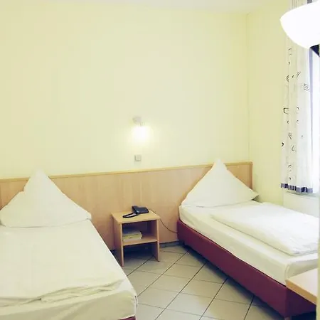 Elite An Der Universitaet 2*