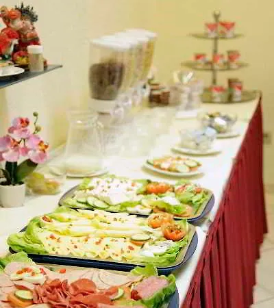 Гостевой дом Elite An Der Universitaet 2*