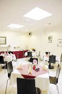 Gasthof Elite An Der Universitaet Köln