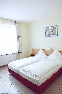 Elite An Der Universitaet Vendégház Köln